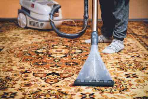 فرشها را در سال چند بار بشوییم؟