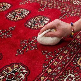 شستن-فرش-ابریشم-در-منزل2 شستشوی فرش ابریشم در کرج
