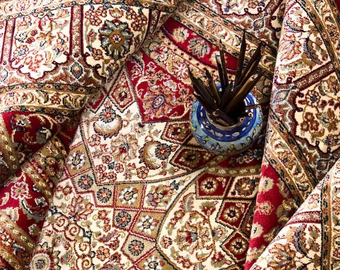 شستوشوی فرش گل ابریشم در قالیشویی مرکزی کرج